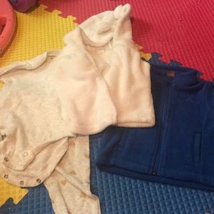 Baby girls bundle 2 sweaters and an outfit